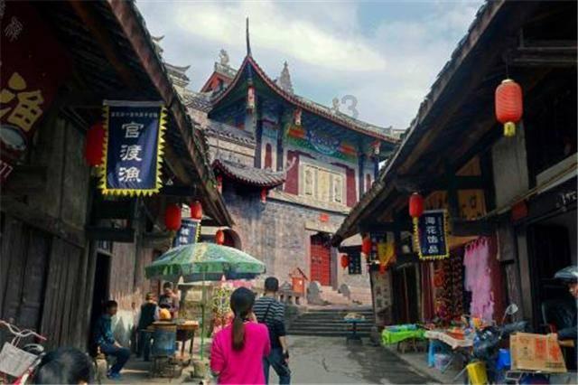 年货零食选什么?金丝猴麦丽素开启温馨甜蜜新一年!